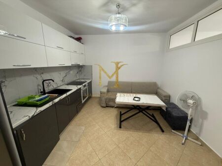 Apartament me qera 1+1 Durrës, Plazh Hekurudha Kompleksi EKA