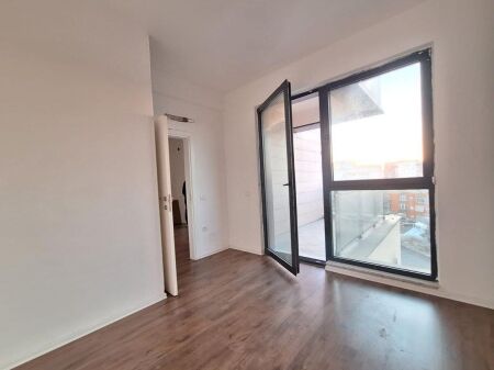 🏡 Apartament 1+1 në shitje – Rruga e Kosovareve