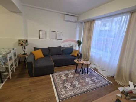 Appartamento 1+1 in Affitto Via Bill Clinton, Comune di Parigi  ID:530221059-484