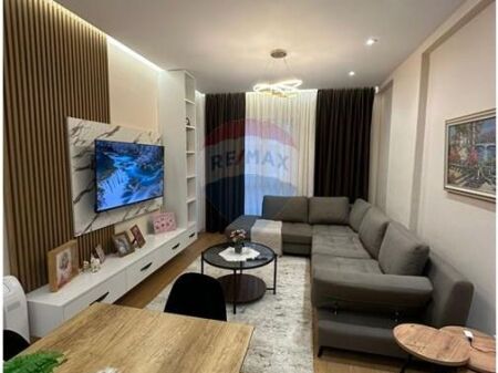 Apartament 2+1 me qira – Univers City