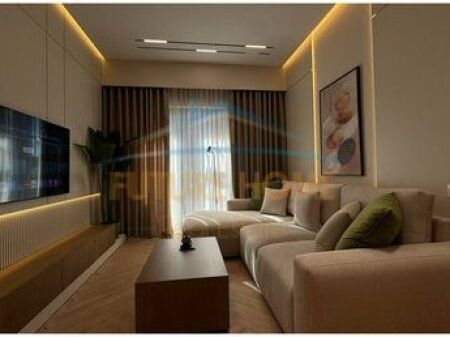 Shitet, Apartament Lux 2+1+2, Tirana Garden Building
