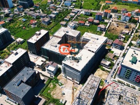 Mundesi Pagese Me Keste Ose Kredi! Ne Rezidencen "Apollo", Shitet Apartament 2+1 Me Planimetri Te Rregullt !!!c