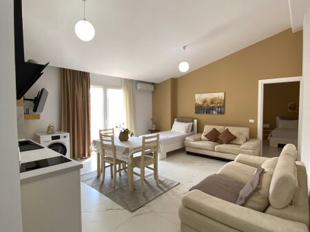 Grande appartamento 1+1 disponibile con vista mare Vlore