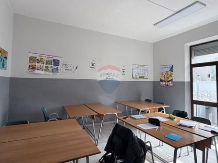 For rent 2+1 Moskat Building
