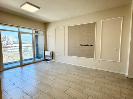 Qera | Ambjent Biznesi | Square 21 | 650 €/muaj