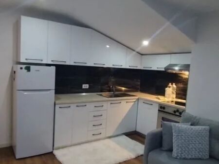 APARTAMENT PER QERA 21 DHJETORI