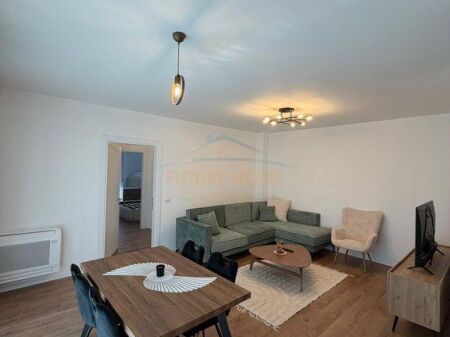 Qera, Apartament 2+1+2,Akses Tirana