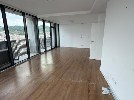 Office for rent, 4 work environments and 2 toilets for rent vacant, LakeView Residence