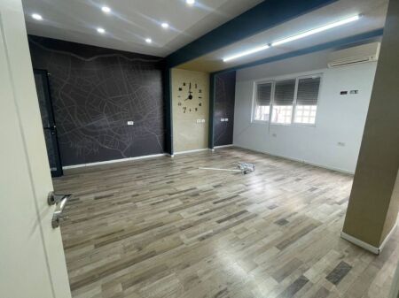 Office for Rent 2+1 Near Willson Square (ID BZ2656) Tirana