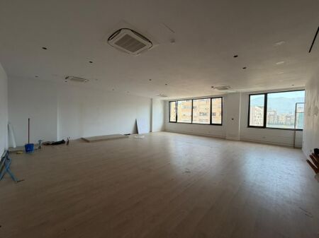 Office for Rent at the Delijorgji Complex