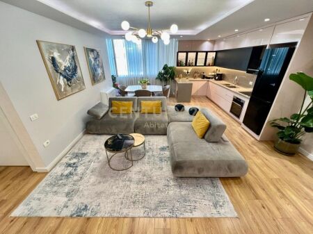 SHESIM, APARTAMENT PREMIUM 2+1+2 me POST PARKIMI TEK KOMUNA!