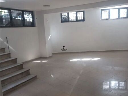 SHOP FOR RENT 64 M2 ALI DEM 70,000 LEKE FH-72520