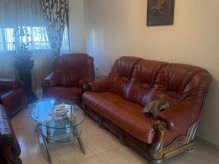 For rent 1+1 Kongresi i Manastirit St. 40,000 lek