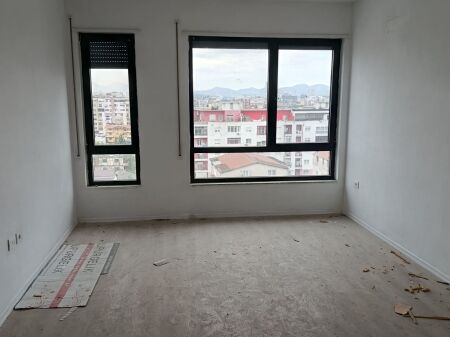 Qera | Apartament 2 + 1 | Rruga 5 Maji | 500 €/muaj