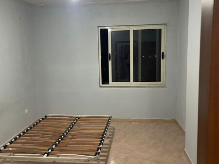 Affitto | Apartament 1 + 1 | Yzberisht | 300 €/mese