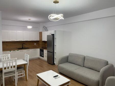 Jepet me qira apartament 1+1