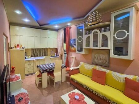 🏡 Appartamento 1+1 in Affitto – Ex Blocco (vicino a Caffè Roma)