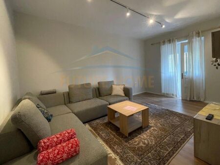 Qira, Apartament 1+1, Rruga Mine Peza, Tiranë.