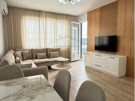 Qera, Apartament 2+1, Univers City