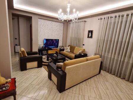 Jepet me qera  apartament 2+1 Rruga e Kokonozëve