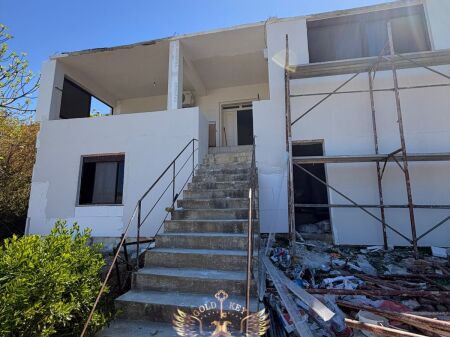 Villa in Affitto • 2 Piani, 3+1 con Cucina separata e garage al piano terra 📍Quartiere Nuovo, Scuola Hajdar Dushi 500€
