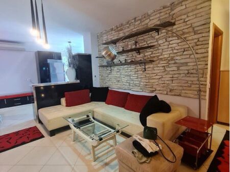 Qera, Apartament 2+1+2, Rruga Ndre Mjeda, Tiranë