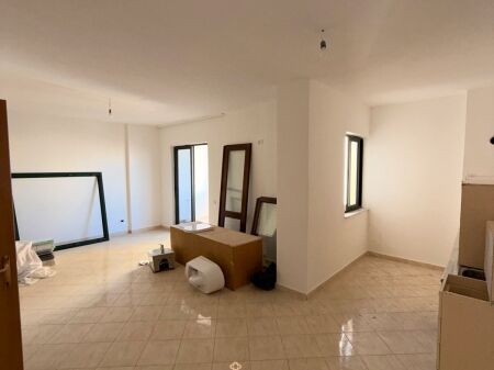 IN VENDITA 2+1+2 con 2 Balconi 150.000€ 📍Markata Durres