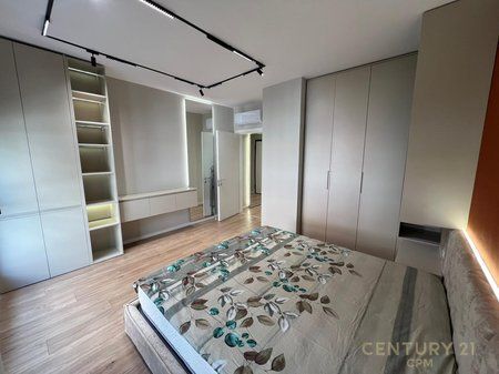 Apartament 1+1 tek Salillari, Kopshti Botanik Zoologjik, Tiranë