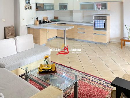 Appartamento 2+1+Veranda 62 m2 in vendita Astir, vicino a Ozone Electronic Tirana (ID 41212222)