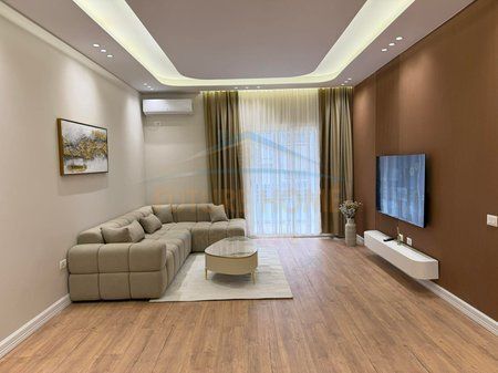 Shitet, Apartament 2+1,Tirana Golden Park 3