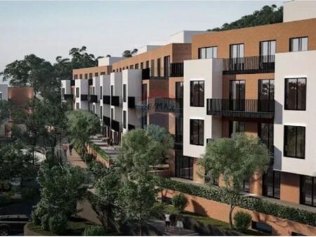 Apartment 2+1+58m2 yard near TEG!