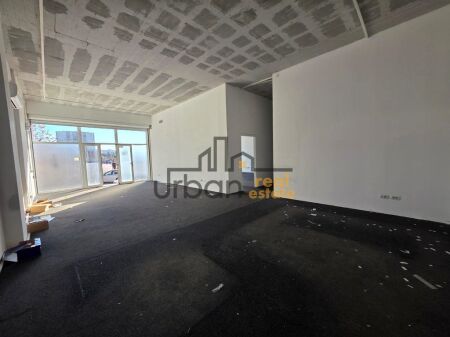 Qera, Ambient Komercial , Casa Italia, Tiranë - 1950€ | 300 m²