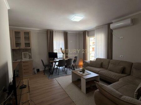 Mine Peza - Jepet 2+1 Luxury Prane Prokurorise Pallat i 2024 750 € /Muaj