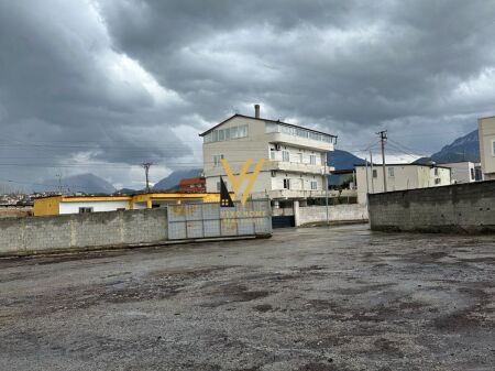 LAND 3,500 M2 FOR RENT IN ALLIAS 2,500 EURO