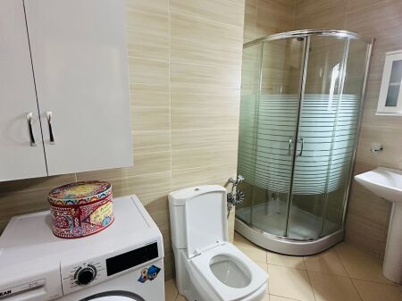 Jepet Me Qera Apartament 1+1+1 Ballkon