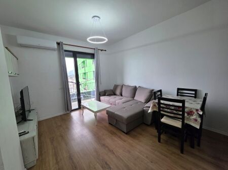 For rent 1+1 5 Maji Street 450 thousand lek