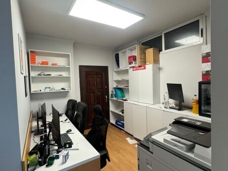 📣 OFFICE Space FOR RENT 📍 Paris Municipality 🛣️ "Tish Daija" Street ✨  🏢 New Building 🪜 Floor 0 📐 Area 50 m2  💶 Price 35,000 Leke/Month Net