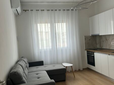 Qera | Shtëpi private 1 + 1 | Ali Demi | 450 €/muaj
