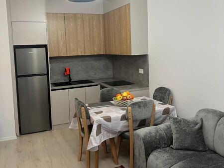 📌 Jepet me qira apartament 1+1 tek Univers City