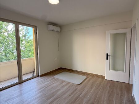 JEPET ME QIRA Ambient Per Zyra📍Rruga e Durresit *4 ambiente pune 📐Sip.100m² 💶600€ Neto