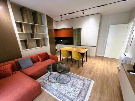 Apartament 1+1 tek Salillari, Kopshti Botanik Zoologjik, Tiranë