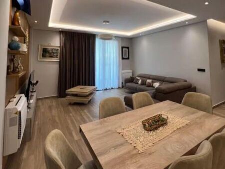 🏡 Apartament Premium me Qira – Zona TEG