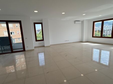 OFFICE SPACE FOR RENT IN DELIJORGJI