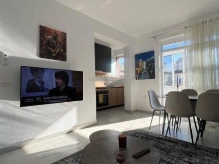APPARTAMENTO 2+1 IN VENDITA DI FRONTE ALLA SCUOLA HARRZ PREZZO COMPLETO 170.000 €
