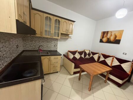 Jepet Apartament me qera