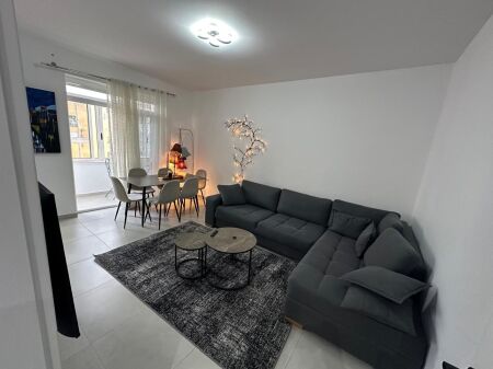 🏢Perballe Institutit “Harry Fultz” shitet apartament 2+1, 17,000,000Leke