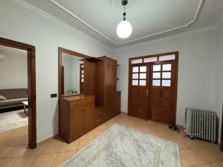 Rent | Shtëpi private 2 + 1 | Allias | 500 €/month