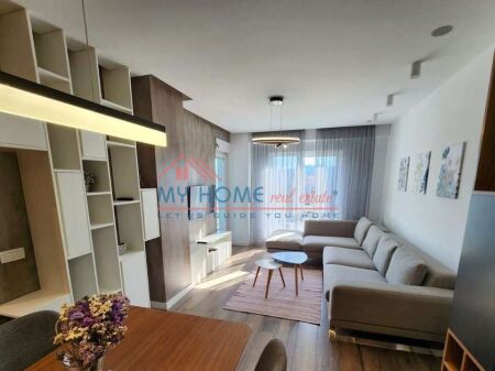 Apartament 2+1 me qera 21 Dhjetori Kompleksi Kontakt ne Tirane