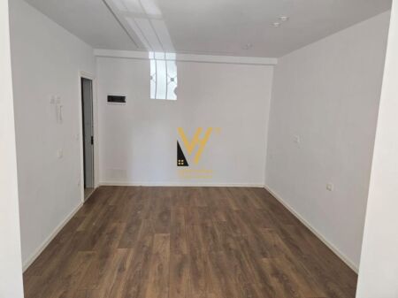 SHITET GARSONIERE 30 M2 TE RRUGA 4 DESHMORET 85.000 EURO