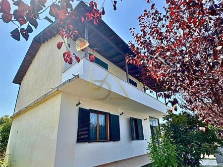 Vilë me Qira – Durrës, Rruga Unaza